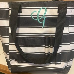 Black and white “G” bag from thirty one